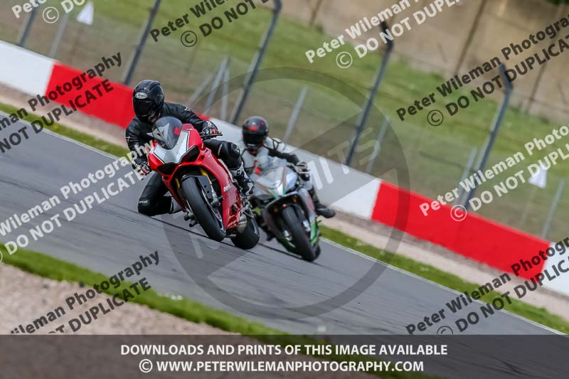 PJ Motorsport Photography;donington no limits trackday;donington park photographs;donington trackday photographs;no limits trackdays;peter wileman photography;trackday digital images;trackday photos